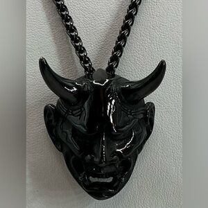 BLACK HORNED DEVIL PENDANT NECKLACE UNISEX
